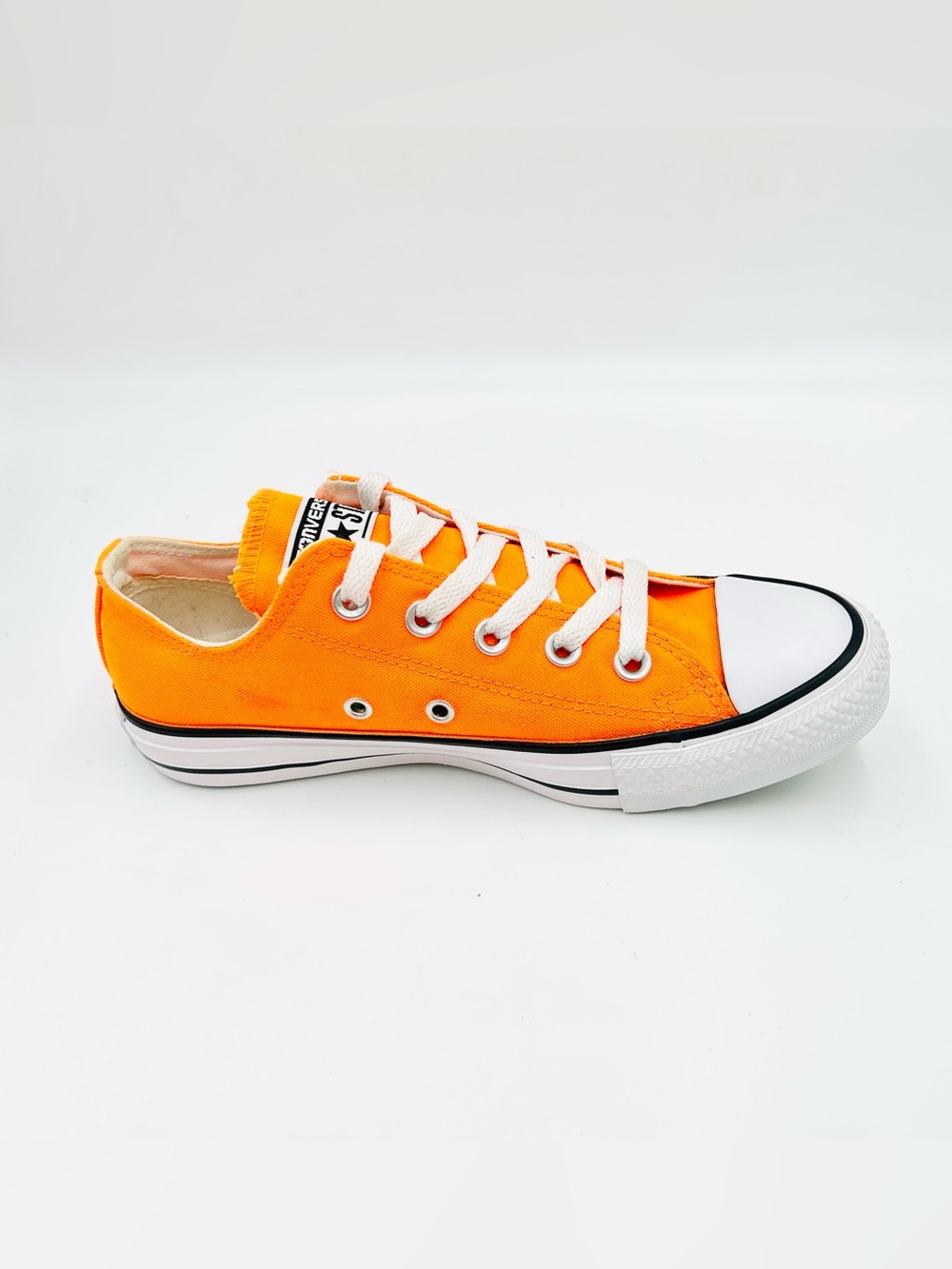 Converse Chuck Taylor All Star Ox Low Top Sneakers Women Size 6 Bright Orange Ca - Picture 6 of 10